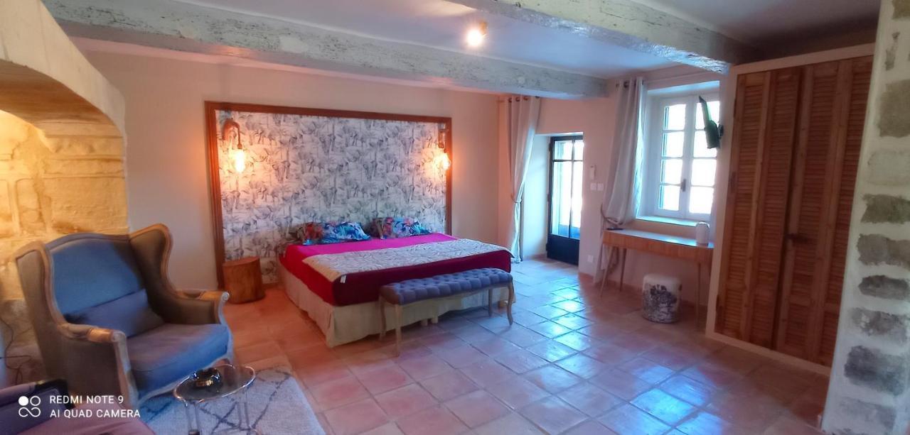 Le Mas Neuf 1752 Arles Bagian luar foto