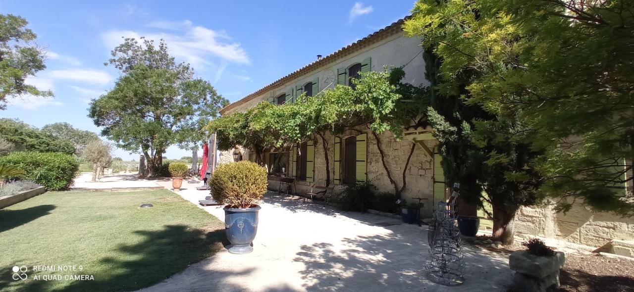 Le Mas Neuf 1752 Arles Bagian luar foto