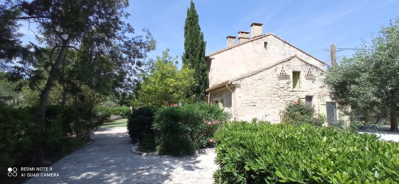 Le Mas Neuf 1752 Arles Bagian luar foto